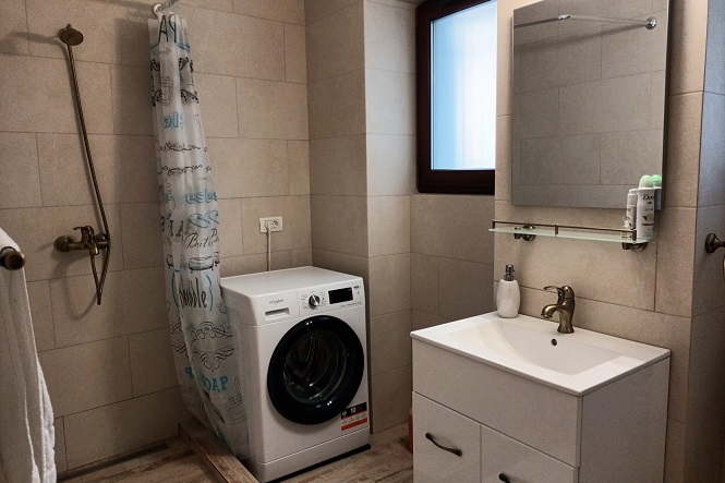 Toaleta-si-dus-masaj-relaxare-Elisara-1