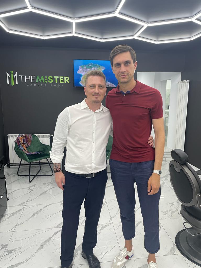 7F6F1243-9BE7-43C1-B48C-52ACBF9C5F6E